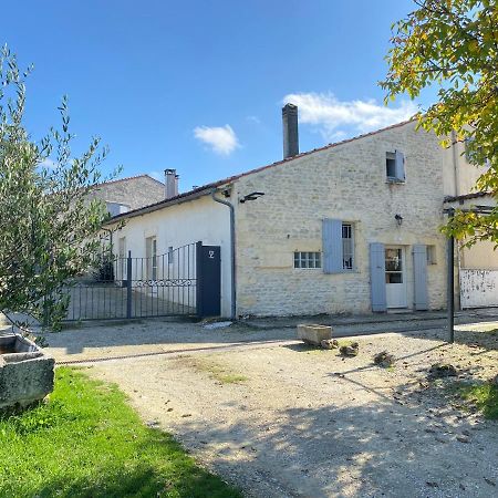 Domaine De La Laigne - Spa Asnieres-la-Giraud Экстерьер фото