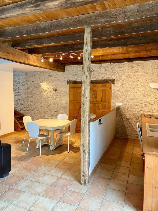 Domaine De La Laigne - Spa Asnieres-la-Giraud Экстерьер фото