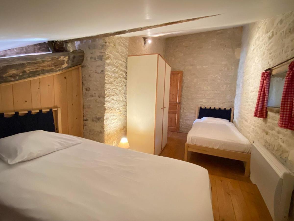 Domaine De La Laigne - Spa Asnieres-la-Giraud Экстерьер фото